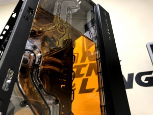 Lian Li O11 Dynamic Aorus Distro