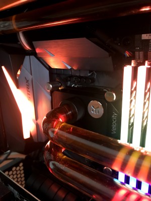 Lian Li O11 Dynamic Aorus Distro
