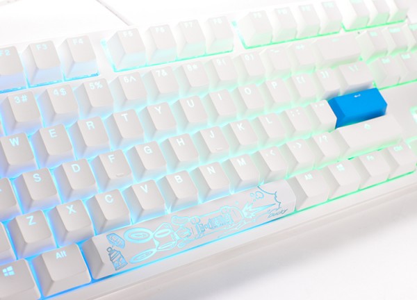 Ducky ONE 2 TKL PBT Gaming billentyűzet, MX-Black, RGB LED - fehér (DKON1787ST-ADEPDWWT1)