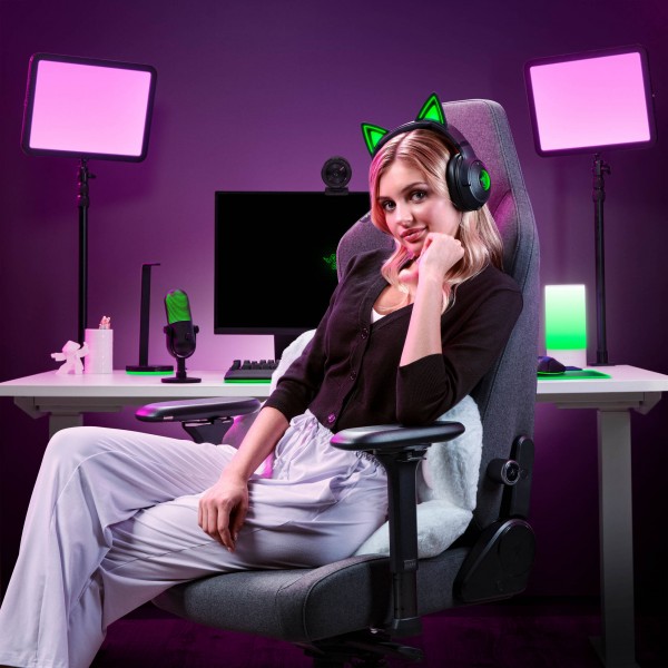 Razer Kraken Kitty V2 BT gamer fejhallgató, Bluetooth, Chroma RGB – fekete (RZ04-04860500-R3M1)